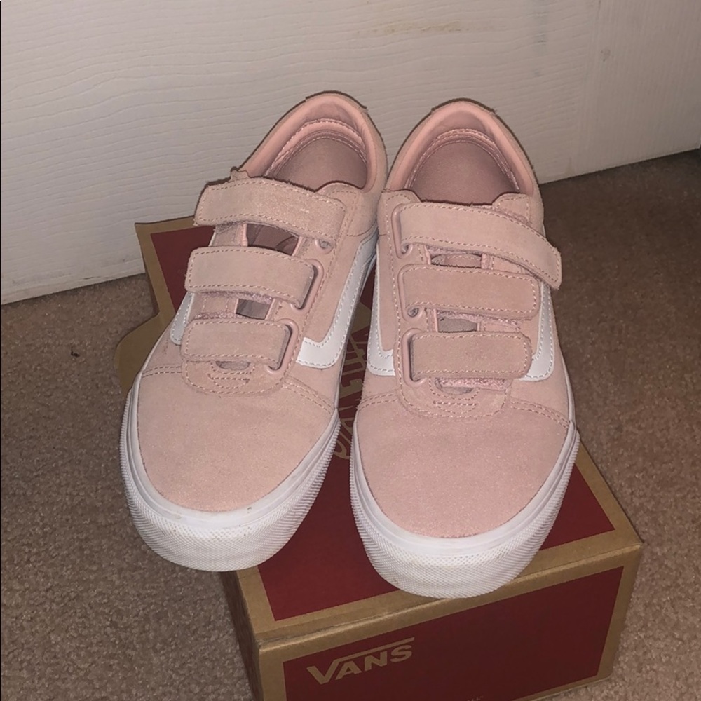 VANS Velcro Pink Sneaker